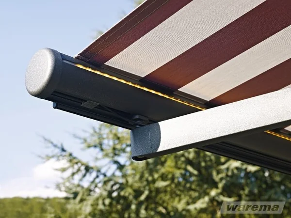 WAREMA H60 Hülsen-Detail, anthrazit Aluminium und sandfarbenes Tuch RolloMax